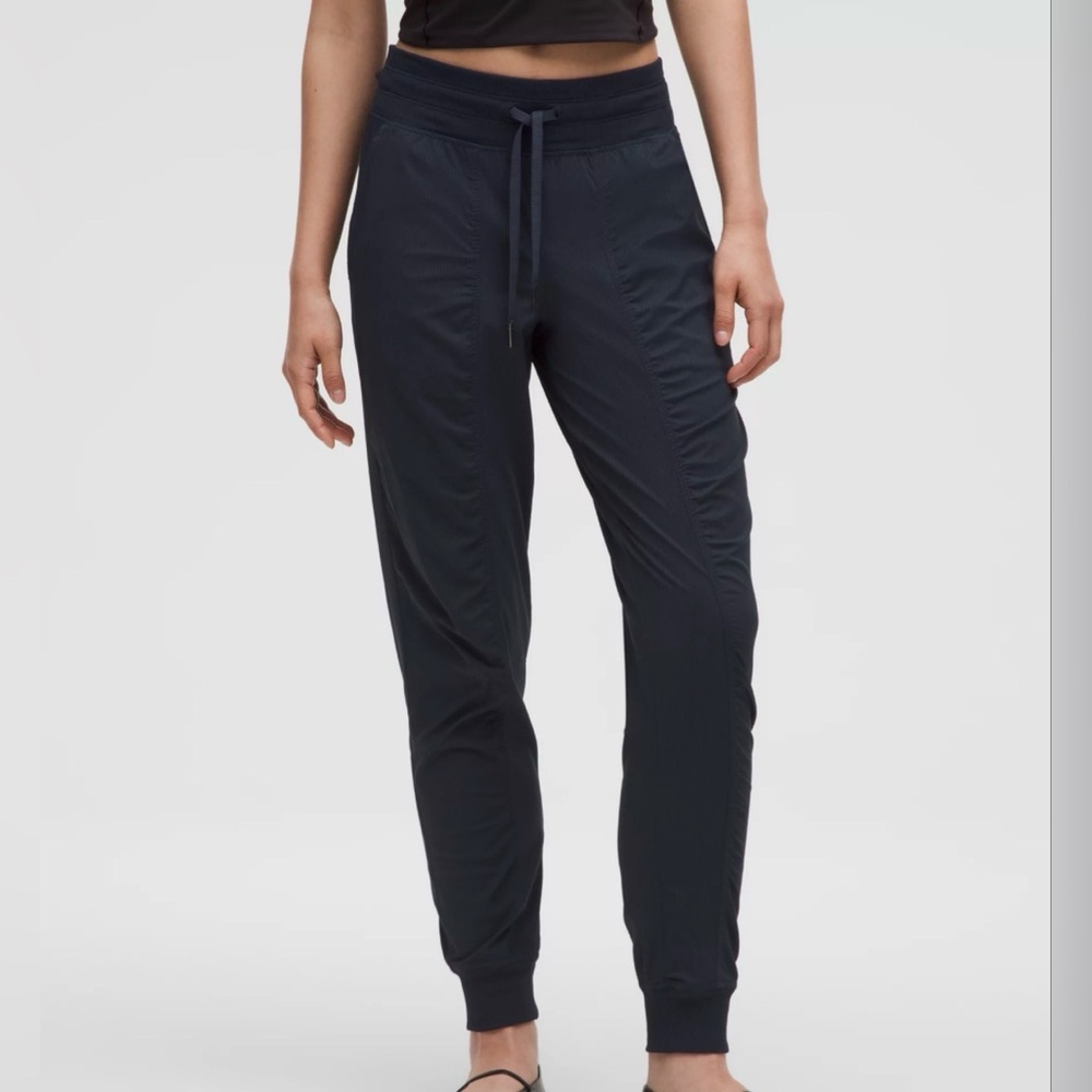 Lululemon Dance Studio Joggers Black Mid-Rise Full Length Like New Condition